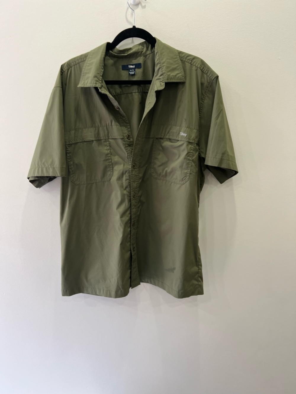 Tilley Quick Dry UPF 50+ Shirt Men’s XL Olive Green Short Sleeve Travel Hiking